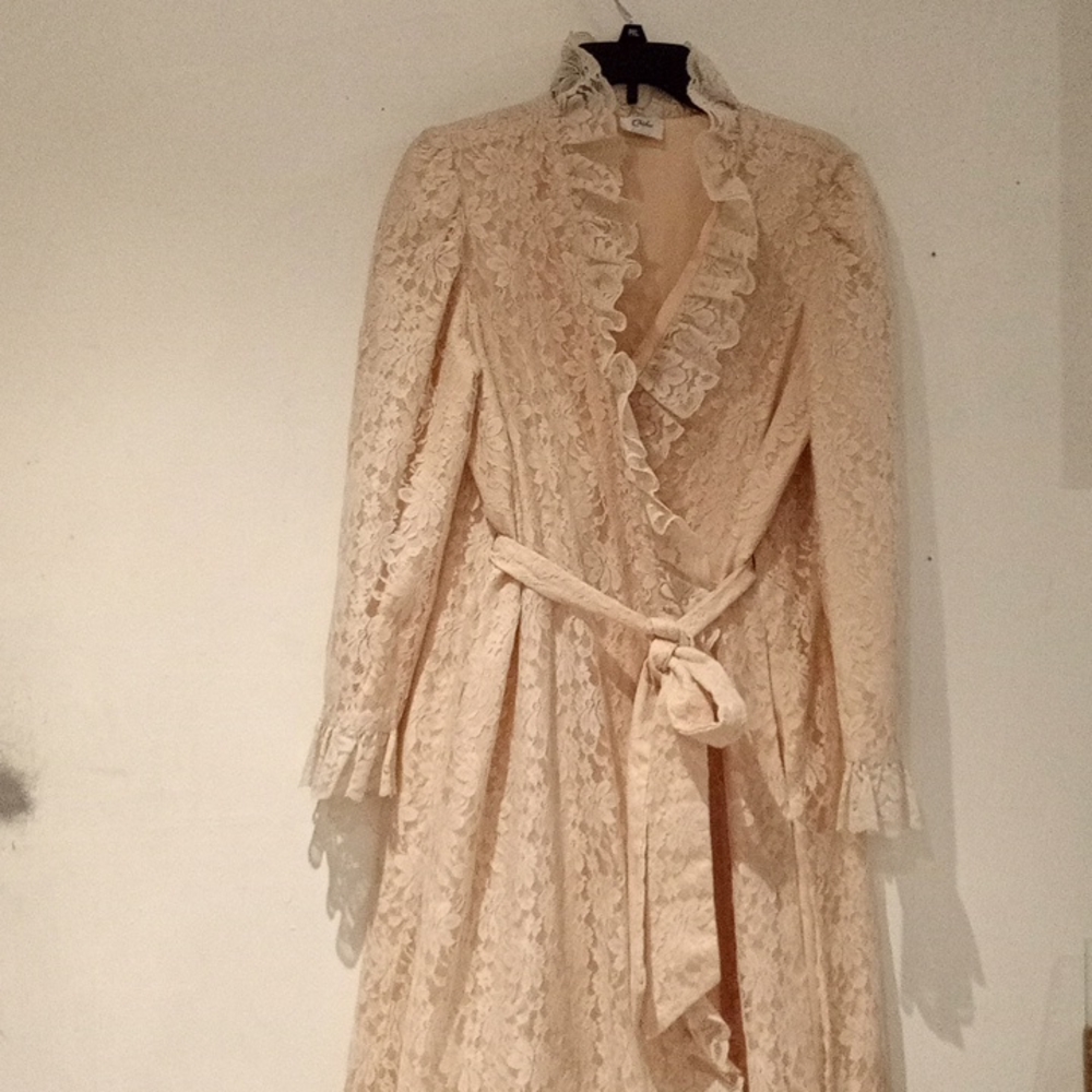 Vintage lace long robe (Z10)